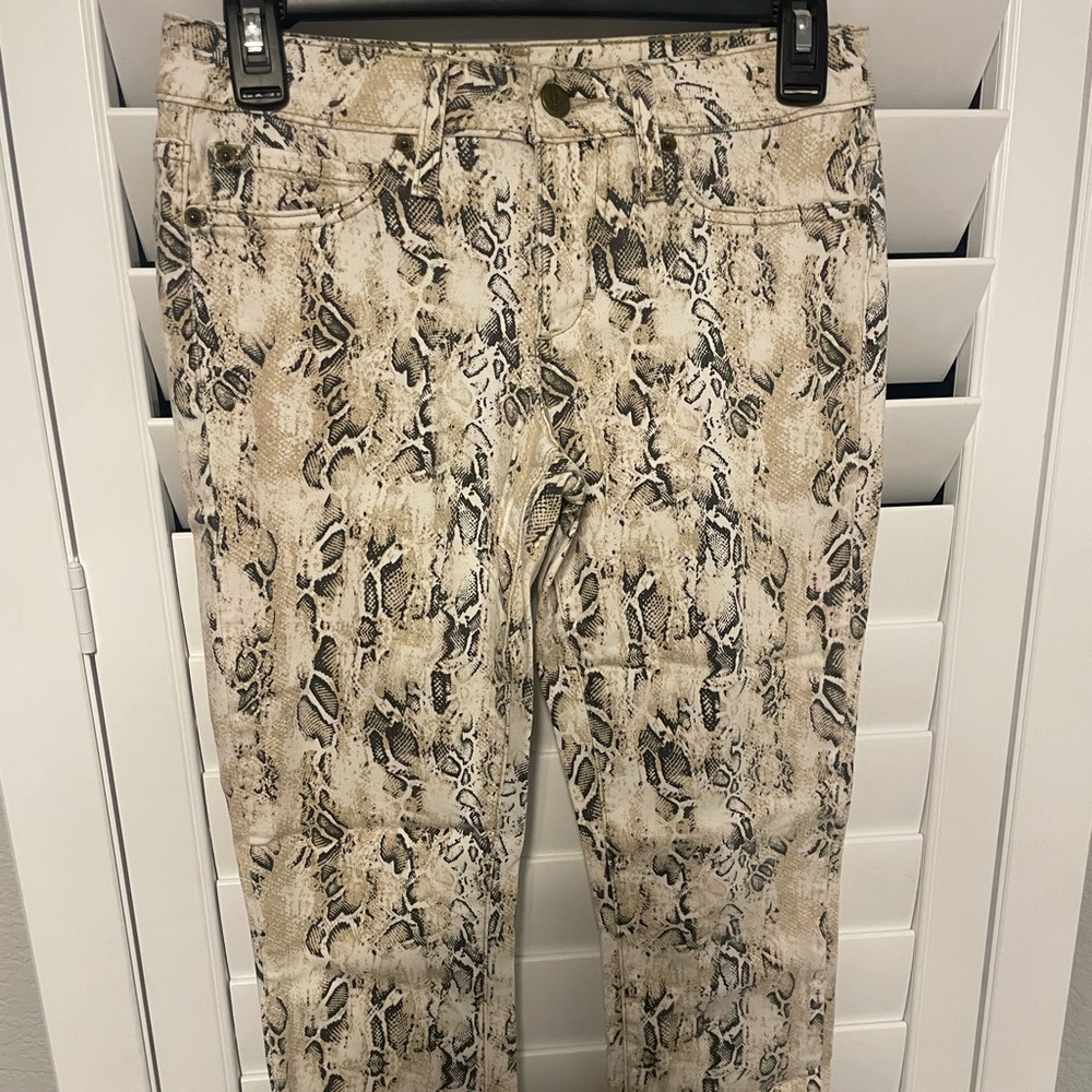 Bebe stretch pants
